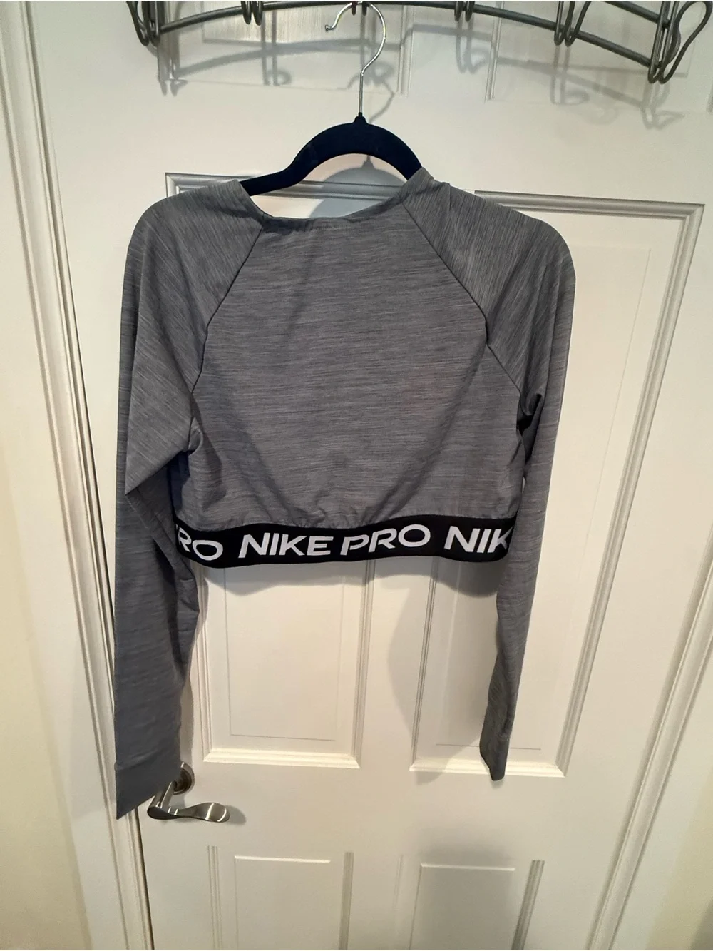 Nike Pro Women's Grey Dri-FIT Cropped Long-Sleeve Top XL